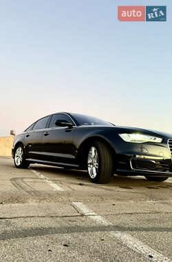 Седан Audi A6 2015 в 