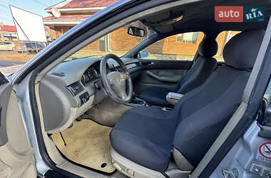 Седан Audi A6 2002 в 
