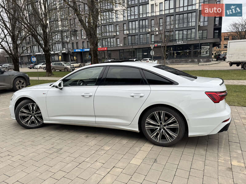 Седан Audi A6 2018 в 