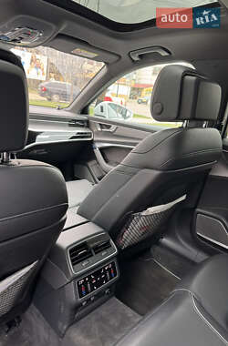Седан Audi A6 2018 в 
