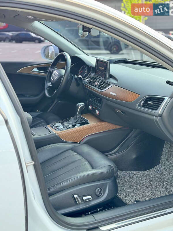 Седан Audi A6 2015 в Луцке