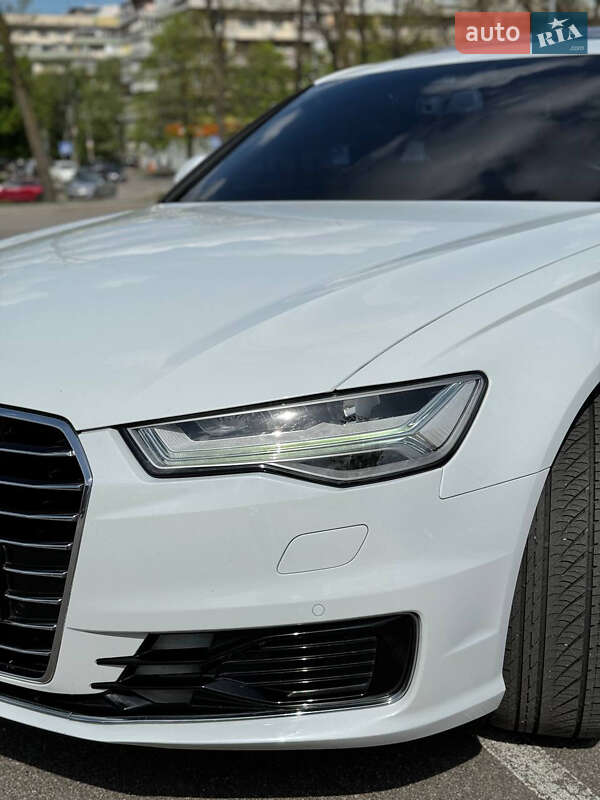 Седан Audi A6 2015 в Луцке