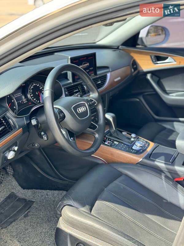 Седан Audi A6 2015 в Луцке