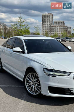 Седан Audi A6 2015 в 