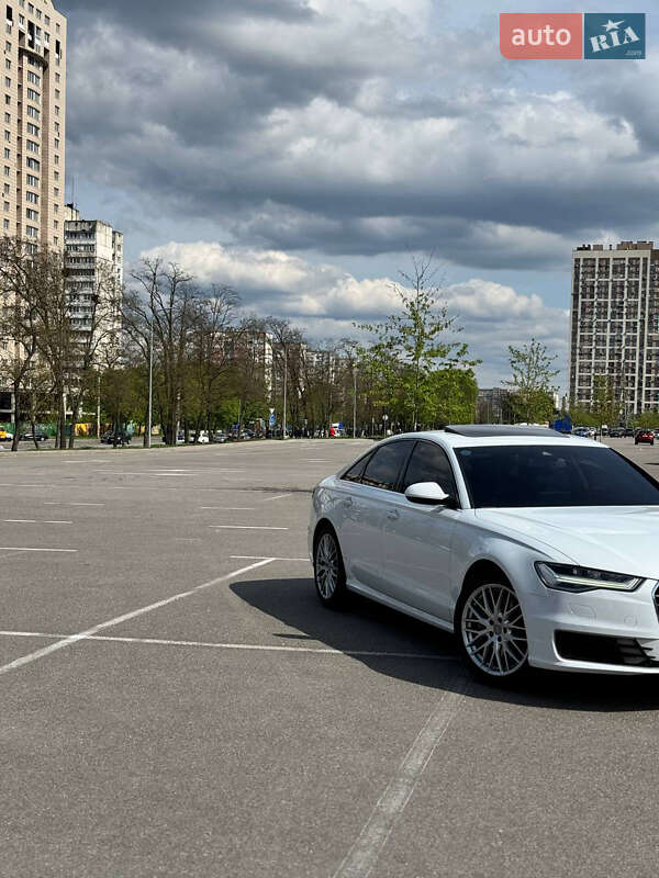 Седан Audi A6 2015 в Луцке