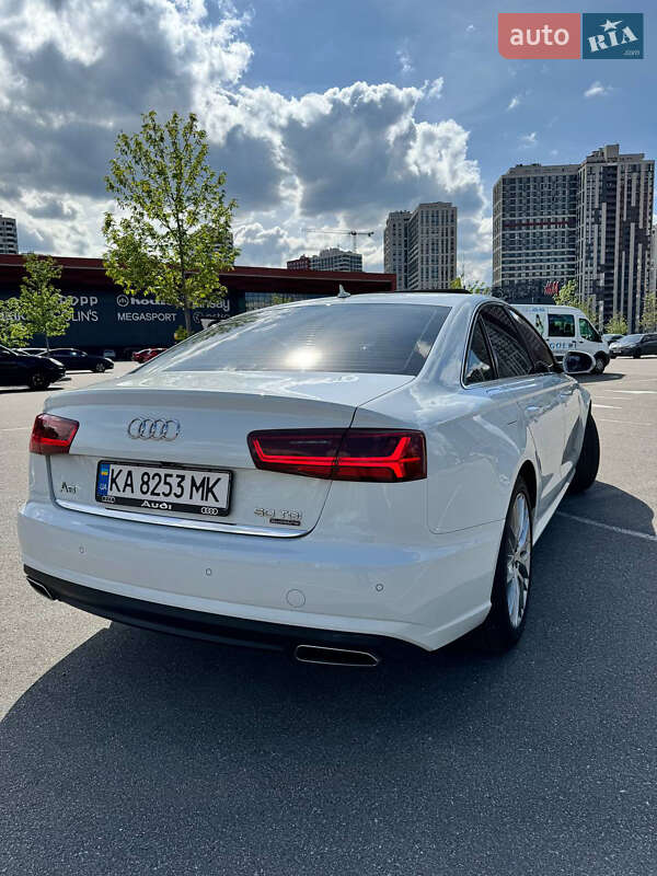 Седан Audi A6 2015 в Луцке