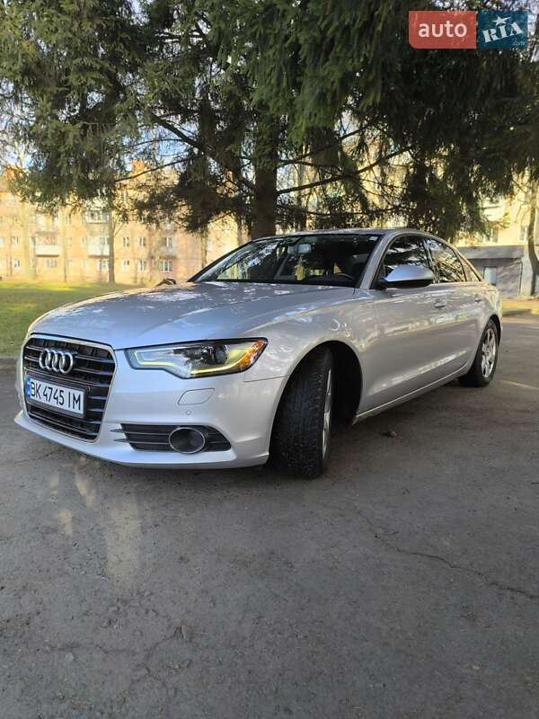 Седан Audi A6 2012 в Ровно