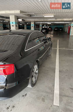 Седан Audi A6 2012 в 