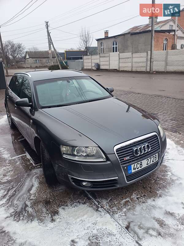 Универсал Audi A6 2005 в Знаменке