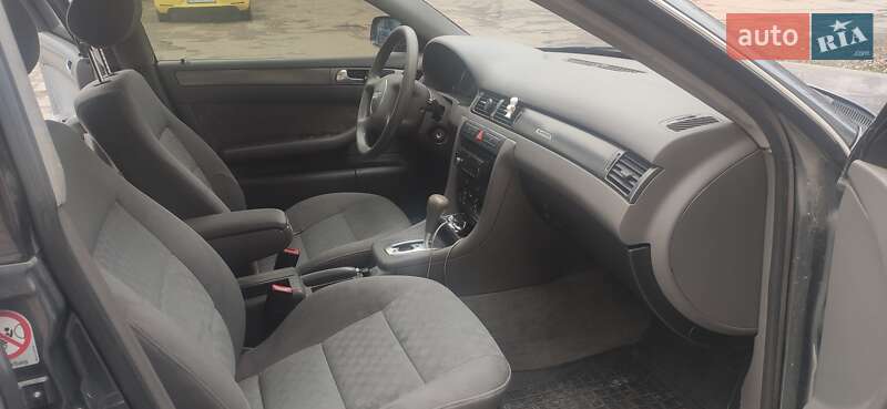 Універсал Audi A6 2001 в Павлограді