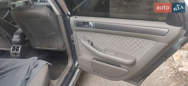 Універсал Audi A6 2001 в Павлограді