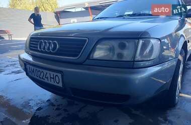 Седан Audi A6 1996 в 