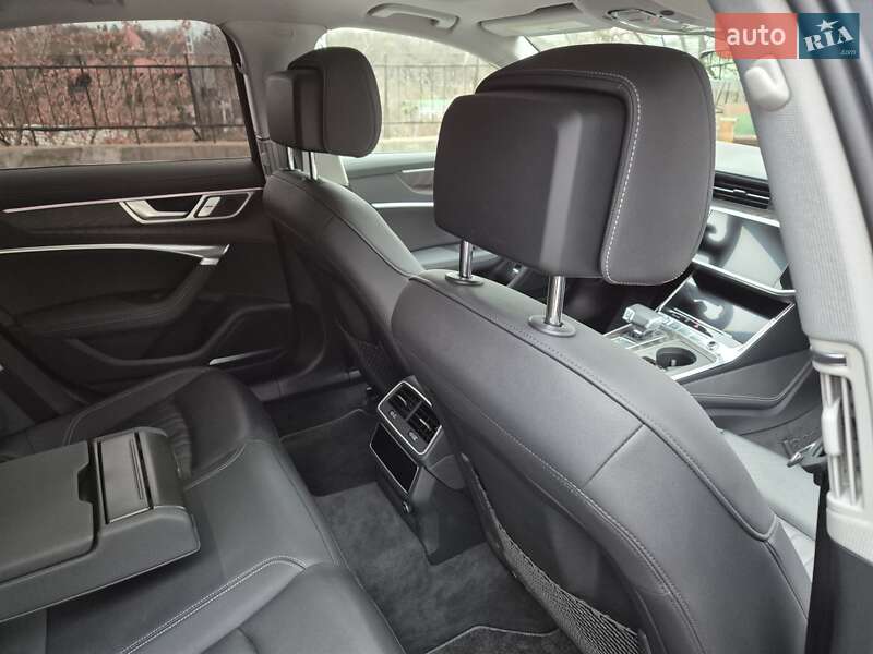 Седан Audi A6 2020 в Киеве