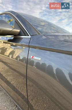 Седан Audi A6 2011 в 