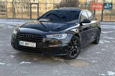 Седан Audi A6 2015 в 