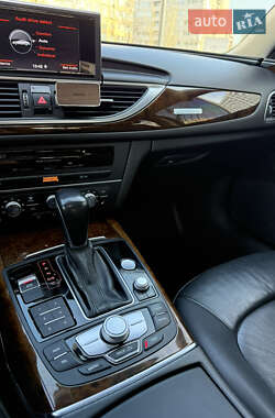 Седан Audi A6 2015 в 