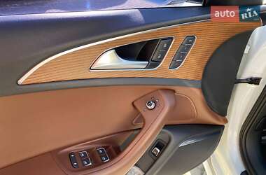 Седан Audi A6 2015 в 