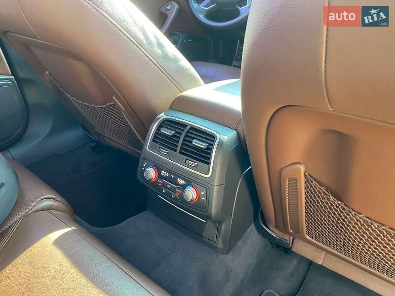 Седан Audi A6 2015 в Львові