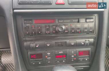 Универсал Audi A6 2001 в 