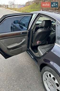 Седан Audi A6 2002 в 