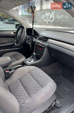 Седан Audi A6 2002 в 