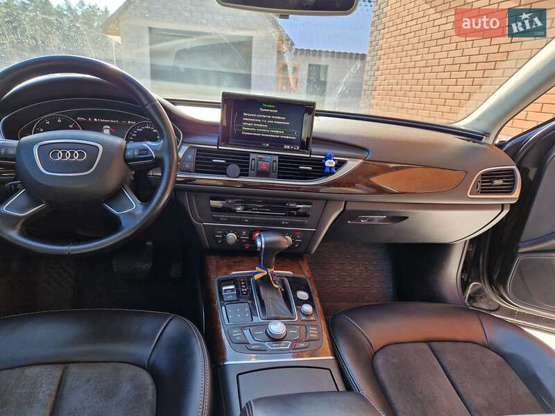 Седан Audi A6 2012 в Сарнах