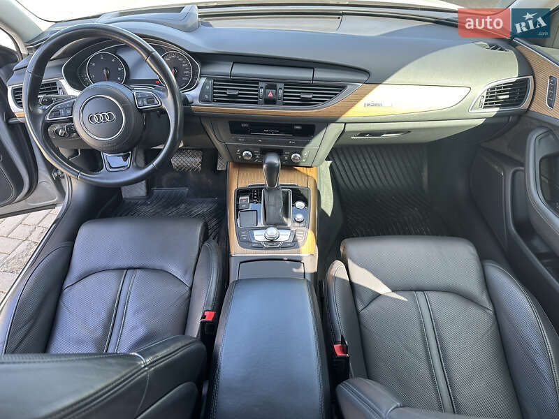 Седан Audi A6 2015 в Черновцах