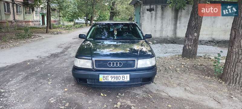 Седан Audi A6 1994 в Кривом Роге