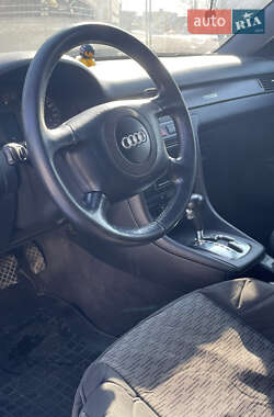 Универсал Audi A6 2000 в 