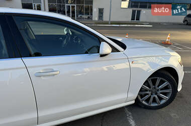 Седан Audi A6 2014 в Киеве