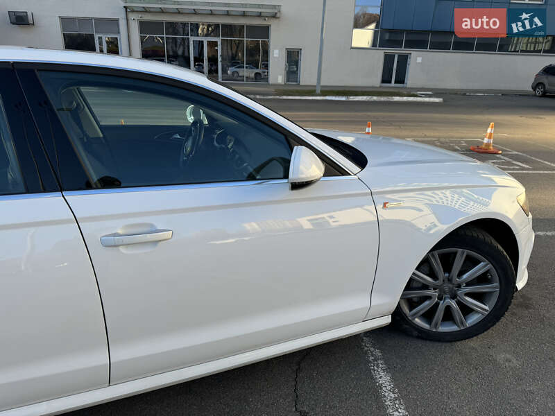 Седан Audi A6 2014 в Киеве