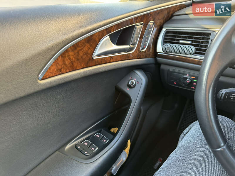 Седан Audi A6 2014 в Киеве