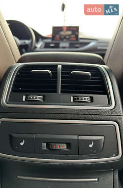 Седан Audi A6 2015 в 