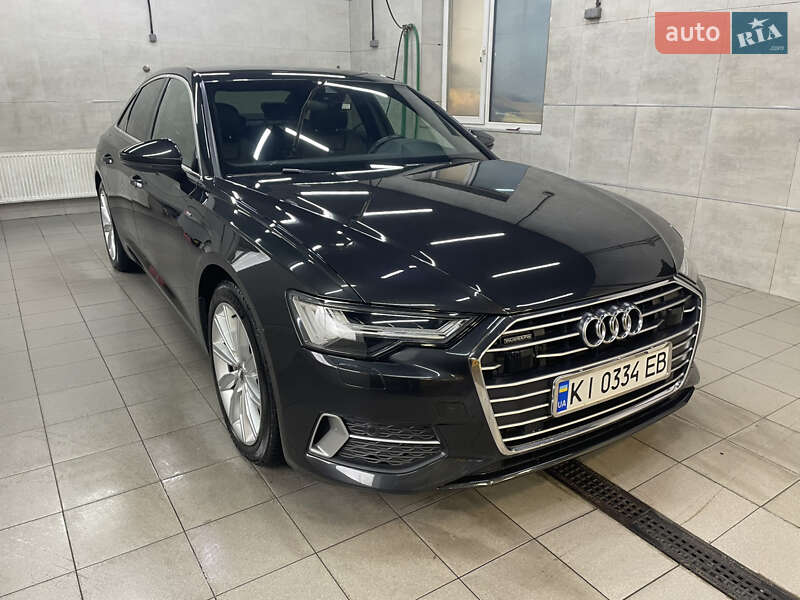 Седан Audi A6 2018 в Киеве