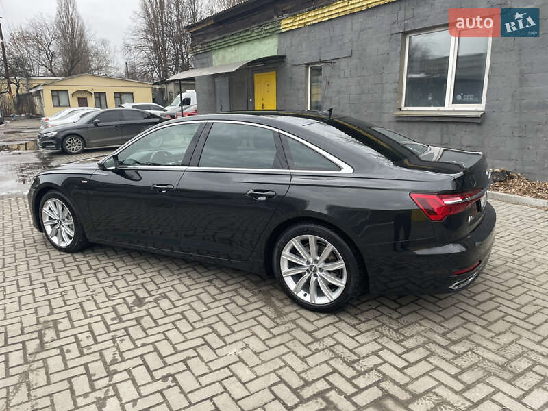 Седан Audi A6 2018 в Киеве