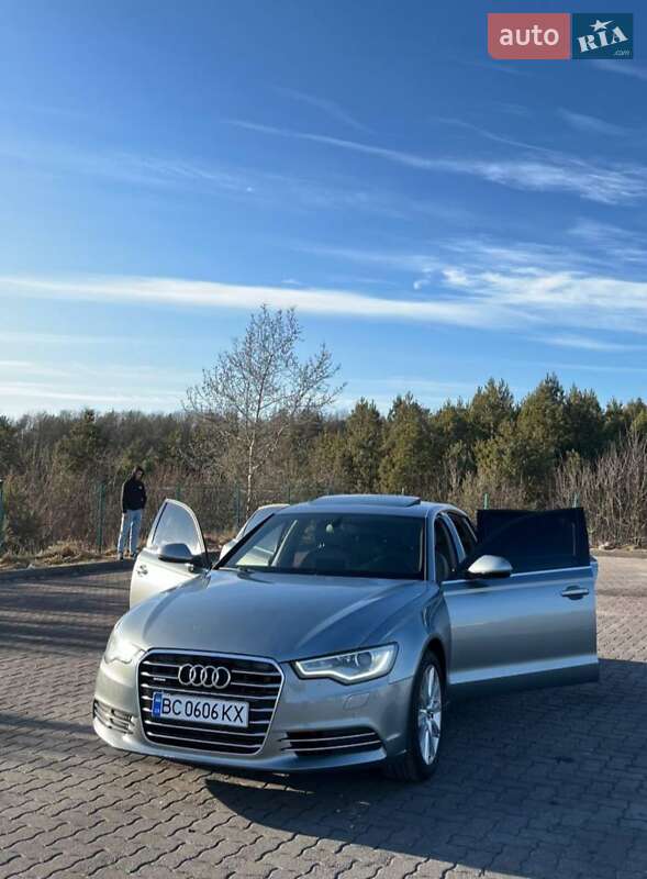 Седан Audi A6 2012 в Жовкве