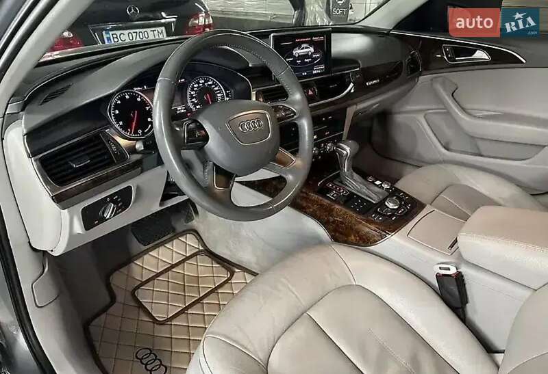 Седан Audi A6 2012 в Жовкве