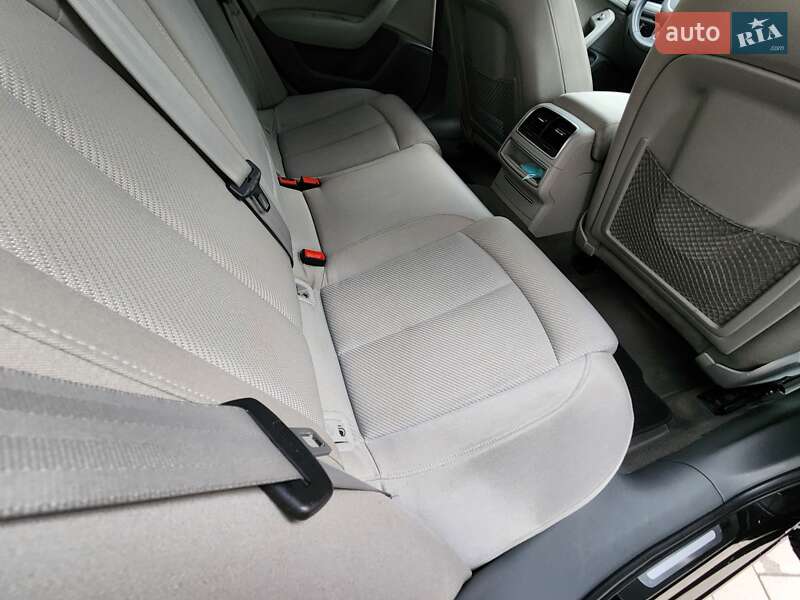Седан Audi A6 2012 в Ивано-Франковске