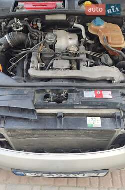 Седан Audi A6 2000 в 