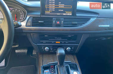 Седан Audi A6 2015 в 