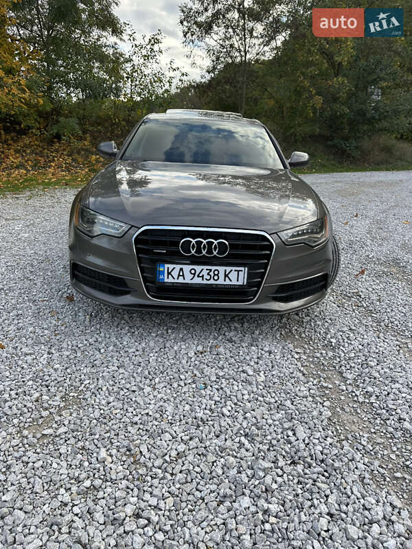 Седан Audi A6 2015 в 