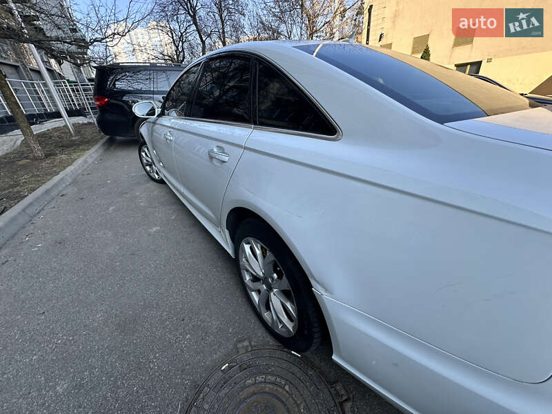 Седан Audi A6 2015 в Киеве