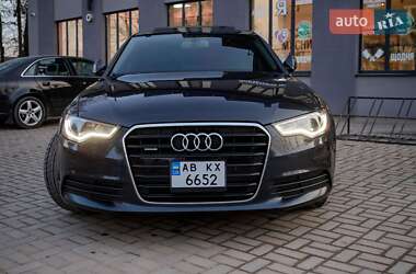 Седан Audi A6 2012 в 