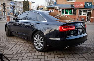 Седан Audi A6 2012 в 