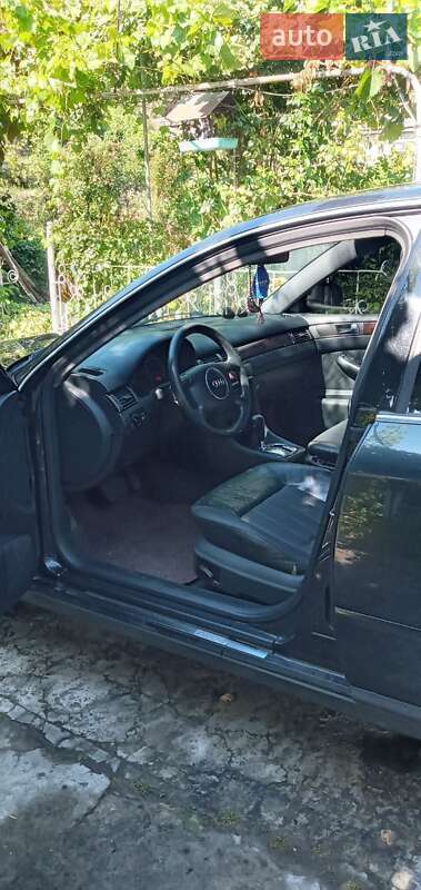 Седан Audi A6 1999 в Светловодске