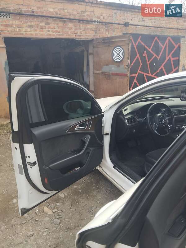 Седан Audi A6 2011 в Первомайске