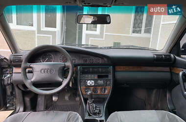 Седан Audi A6 1996 в 
