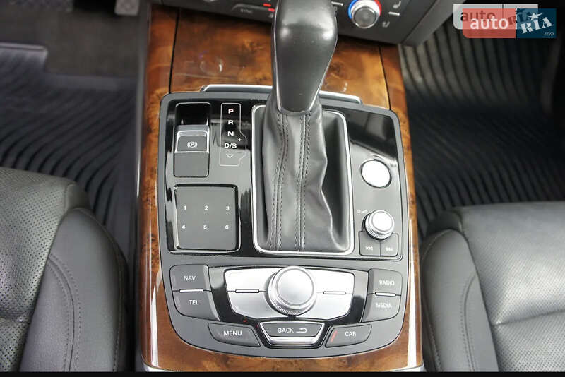 Седан Audi A6 2015 в Чернівцях