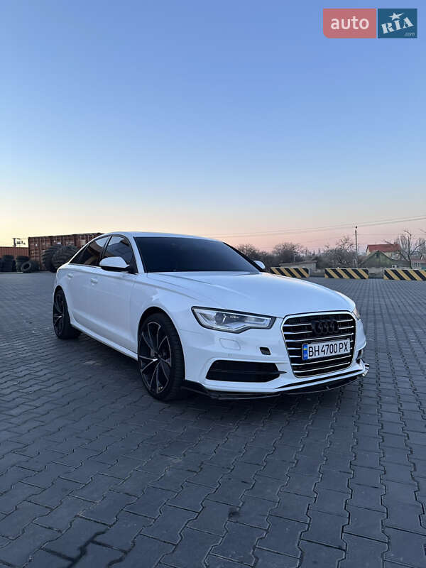 Седан Audi A6 2011 в Киеве