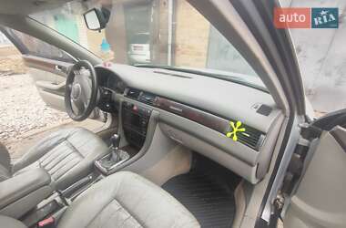 Седан Audi A6 2002 в 